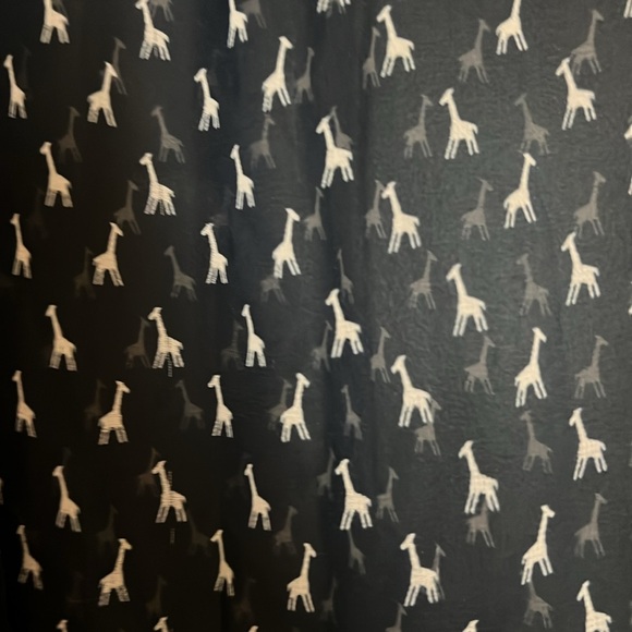 Giraffe print sheer tank - Picture 2 of 6